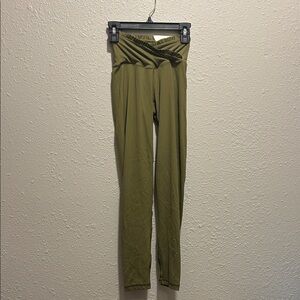 ☑️Aerie OFFLINE Olive Leggings